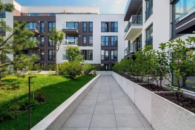 Icon Garden, garsoniera cu gradina, ansamblu nou, finalizat,